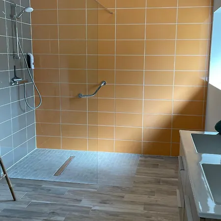 בית נופש Luxueux Avec Piscine, Spa, Jardin Et Equipements De Loisirs A Sarge-les-le-mans - Fr-1-410-437