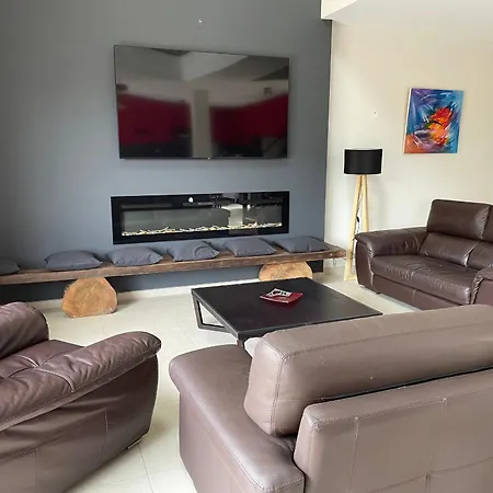 Prázdninový dům Luxueux Avec Piscine, Spa, Jardin Et Equipements De Loisirs A Sarge-les-le-mans - Fr-1-410-437 Sargé Les Le Mans