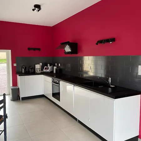 Luxueux Avec Piscine, Spa, Jardin Et Equipements De Loisirs A Sarge-les-le-mans - Fr-1-410-437 * Sargé Les Le Mans