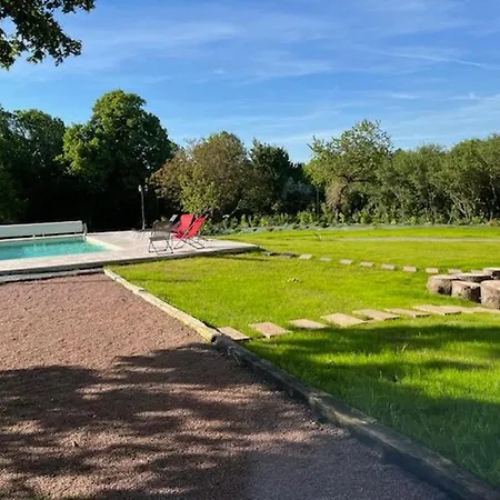 Luxueux Avec Piscine, Spa, Jardin Et Equipements De Loisirs A Sarge-les-le-mans - Fr-1-410-437 Feriehus