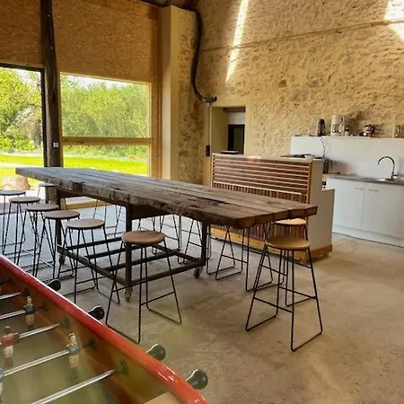 Luxueux Avec Piscine, Spa, Jardin Et Equipements De Loisirs A Sarge-les-le-mans - Fr-1-410-437 Sargé Les Le Mans