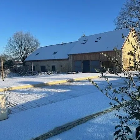 Luxueux Avec Piscine, Spa, Jardin Et Equipements De Loisirs A Sarge-les-le-mans - Fr-1-410-437 * Sargé Les Le Mans